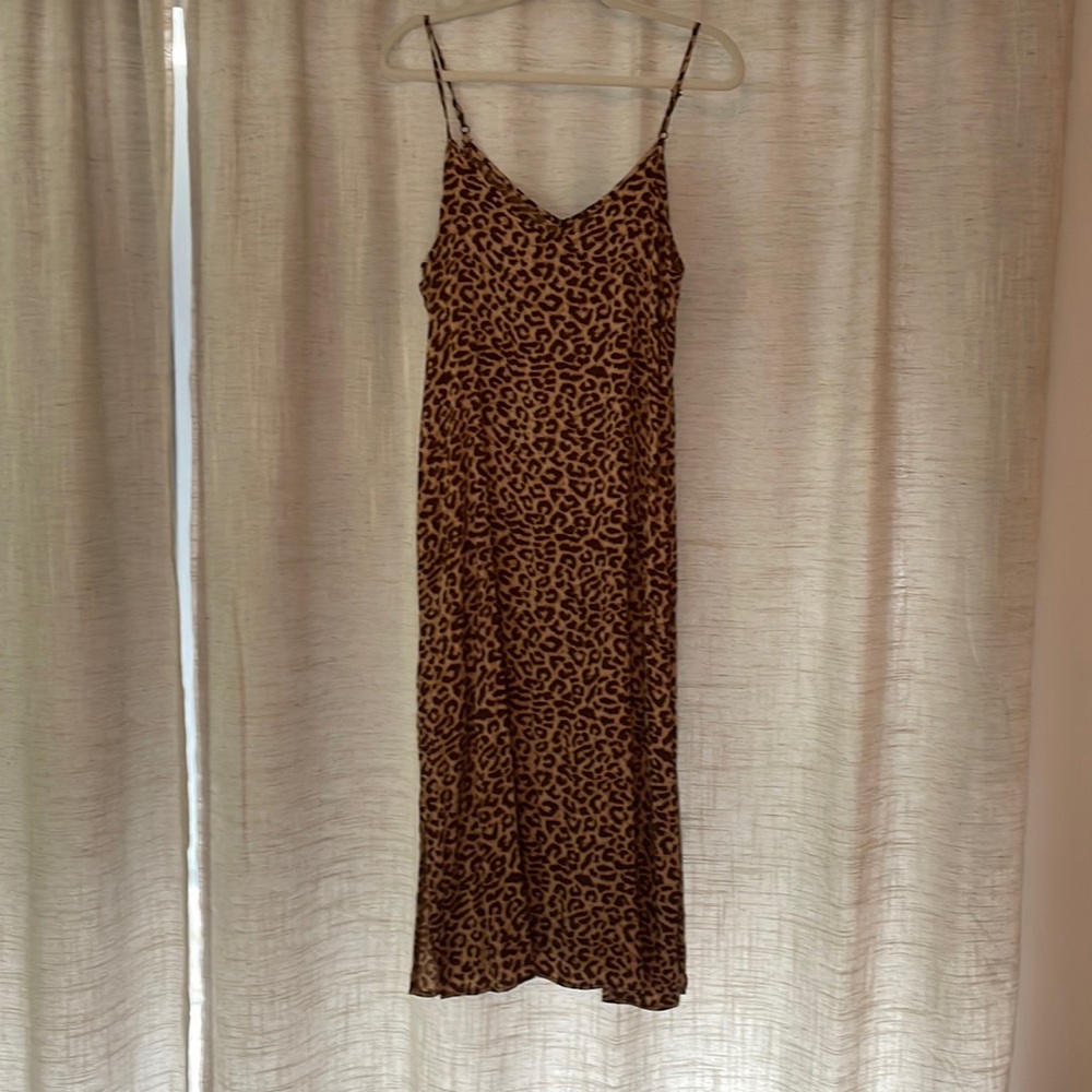 COTTON ON Leopard Midi Dress 🐆